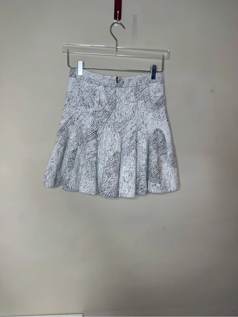 Banana Republic Pleated Mini Skirt Black White Textured Print Size 0